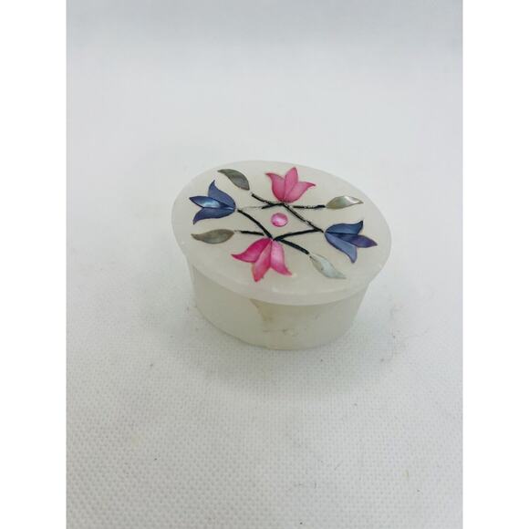 Vintage White Soapstone Mother-of-Pearl Inlay Floral Trinket Box Oval 2” - Picture 2 of 5